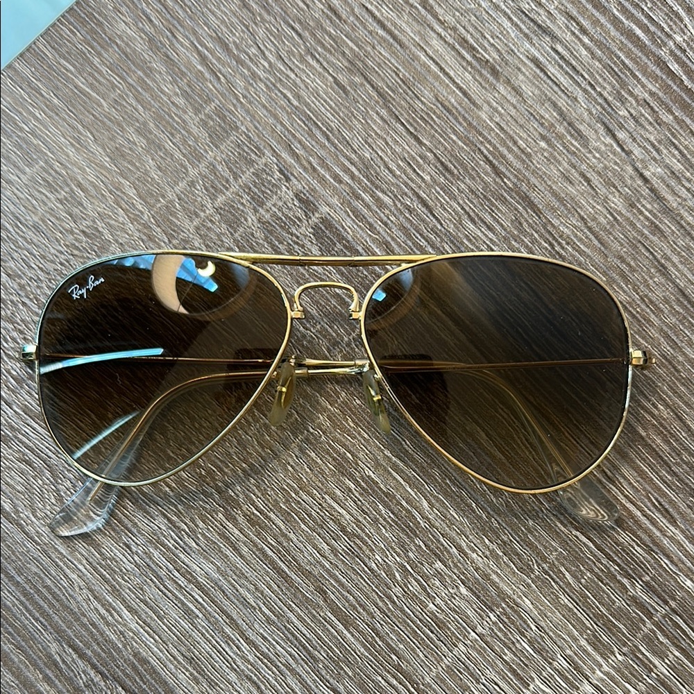 Ray-Ban Gold Aviator Sunglasses
